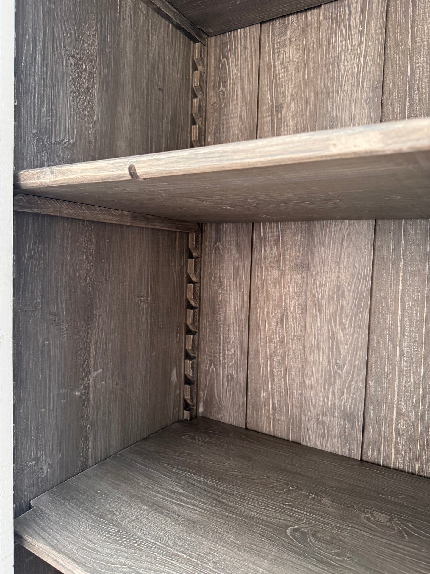 Kast (36 x 73 x 242 cm)