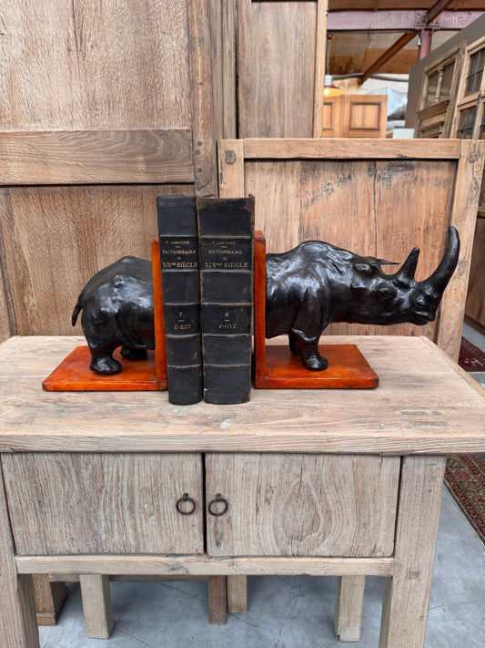 Serre-livres rhinocéros