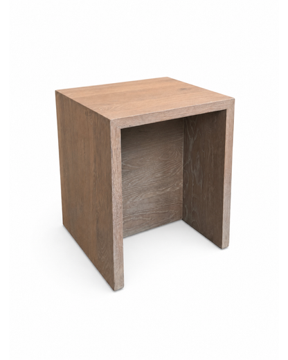 Oak side table (40 x 40 x 47 cm)