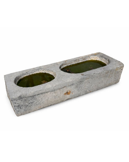 Ancien abreuvoir (50 x 136 x 29 cm)