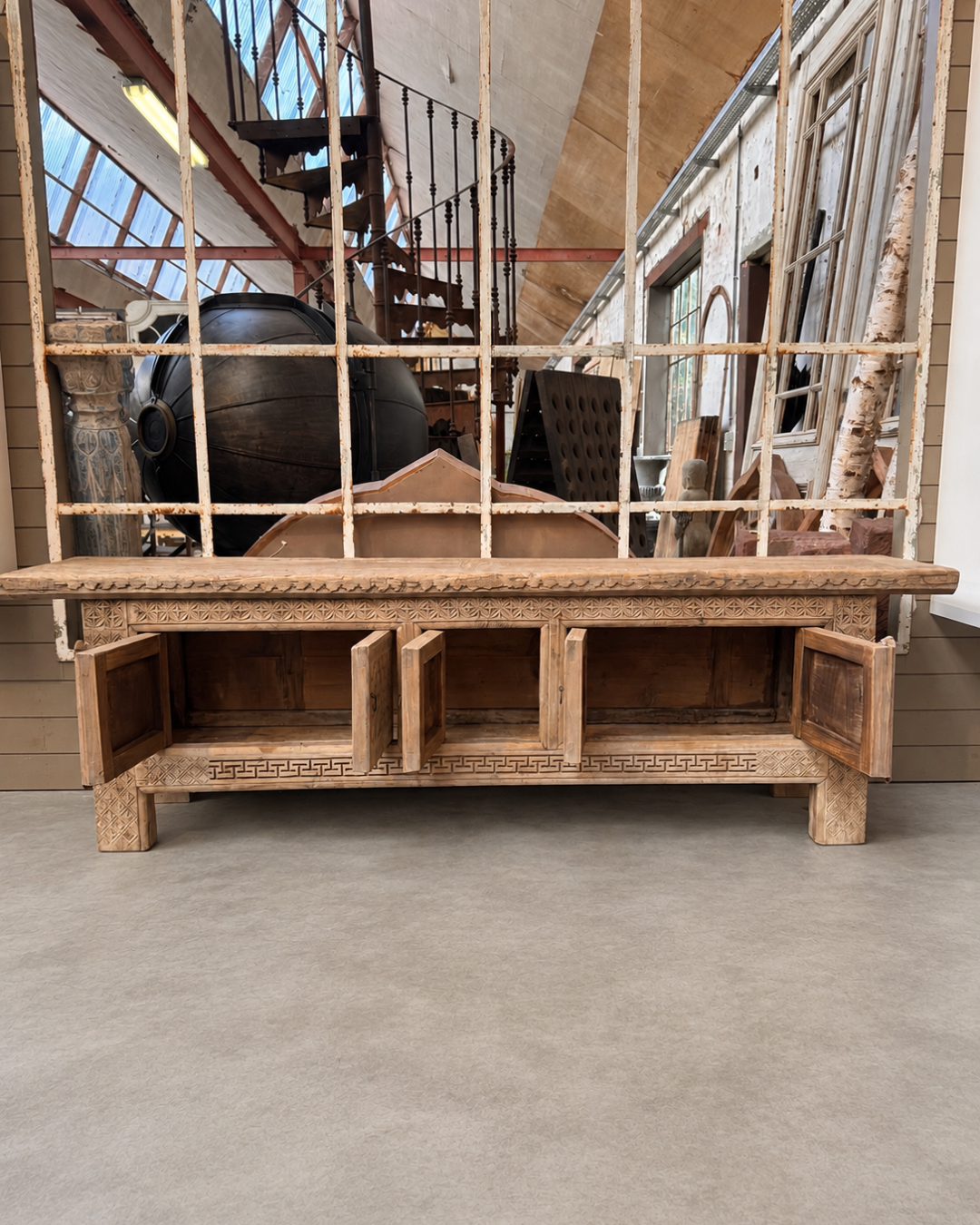 Sideboard (45 x 233 x 71 cm)