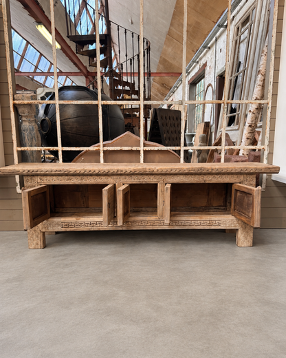 Sideboard (45 x 233 x 71 cm)
