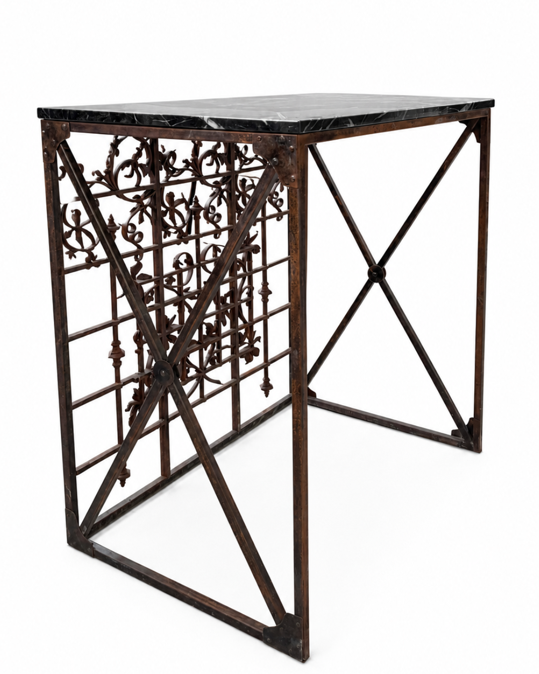 Comptoir en vieux fer forgé (62 x 94 x 97 cm)