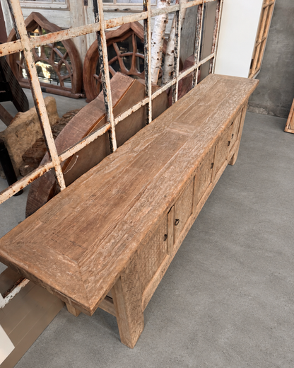 Sideboard (45 x 233 x 71 cm)