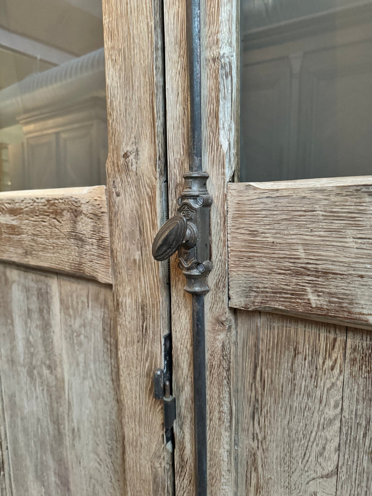 Porte (D67) (248 x 260 cm)