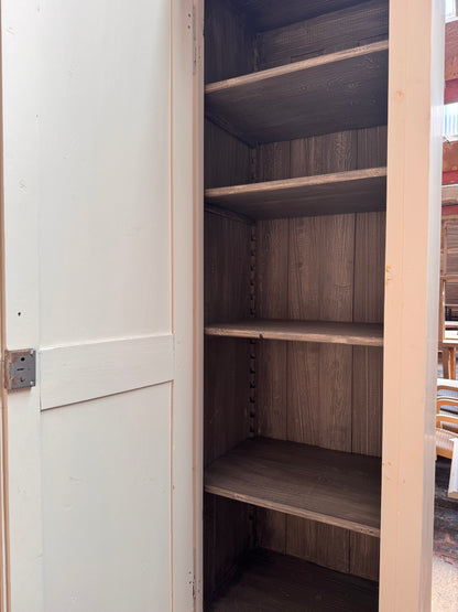 Kast (36 x 73 x 242 cm)