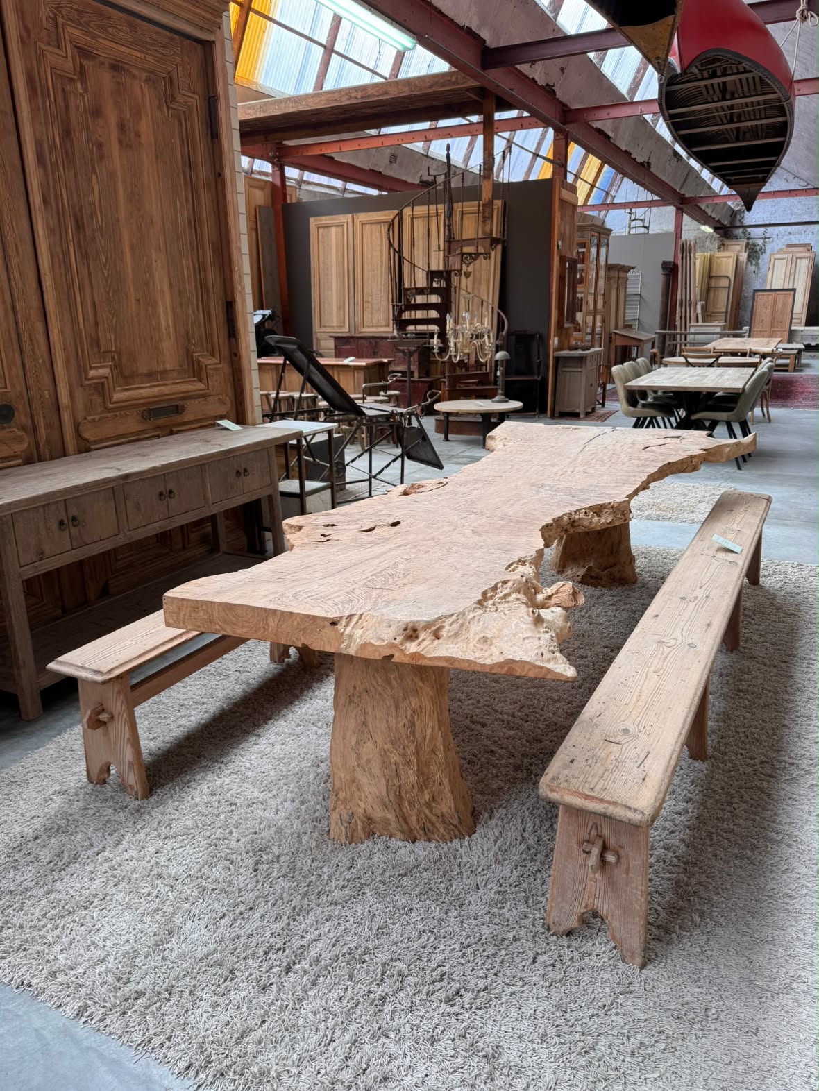 Table lychee wood (130 x 325 cm)