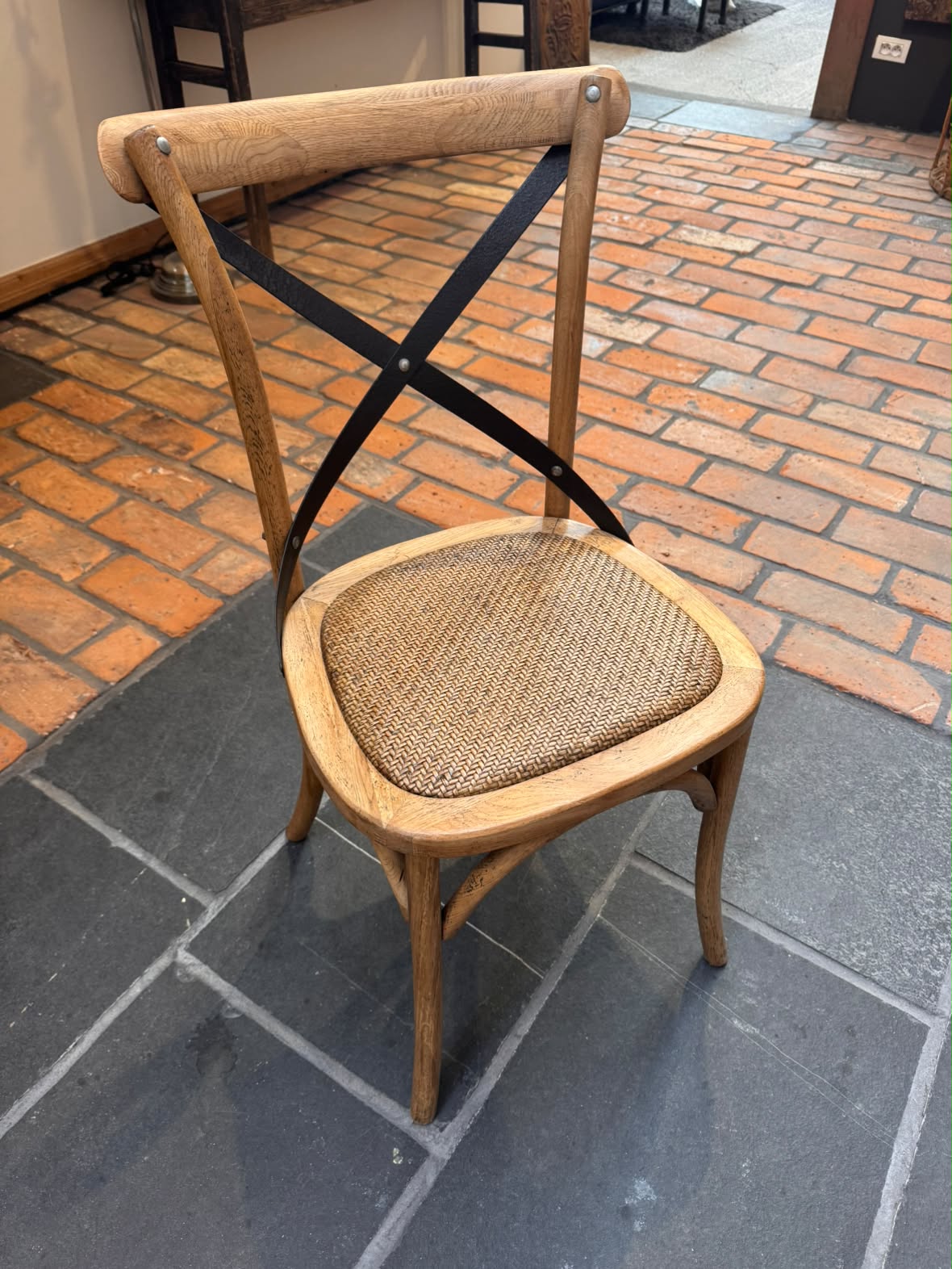 Chaise en chêne massif