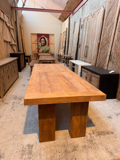Table en teck (100 x 300 cm)