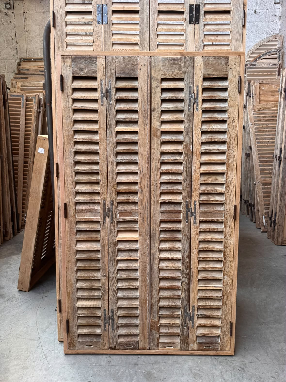 Shutters (104 x 176)