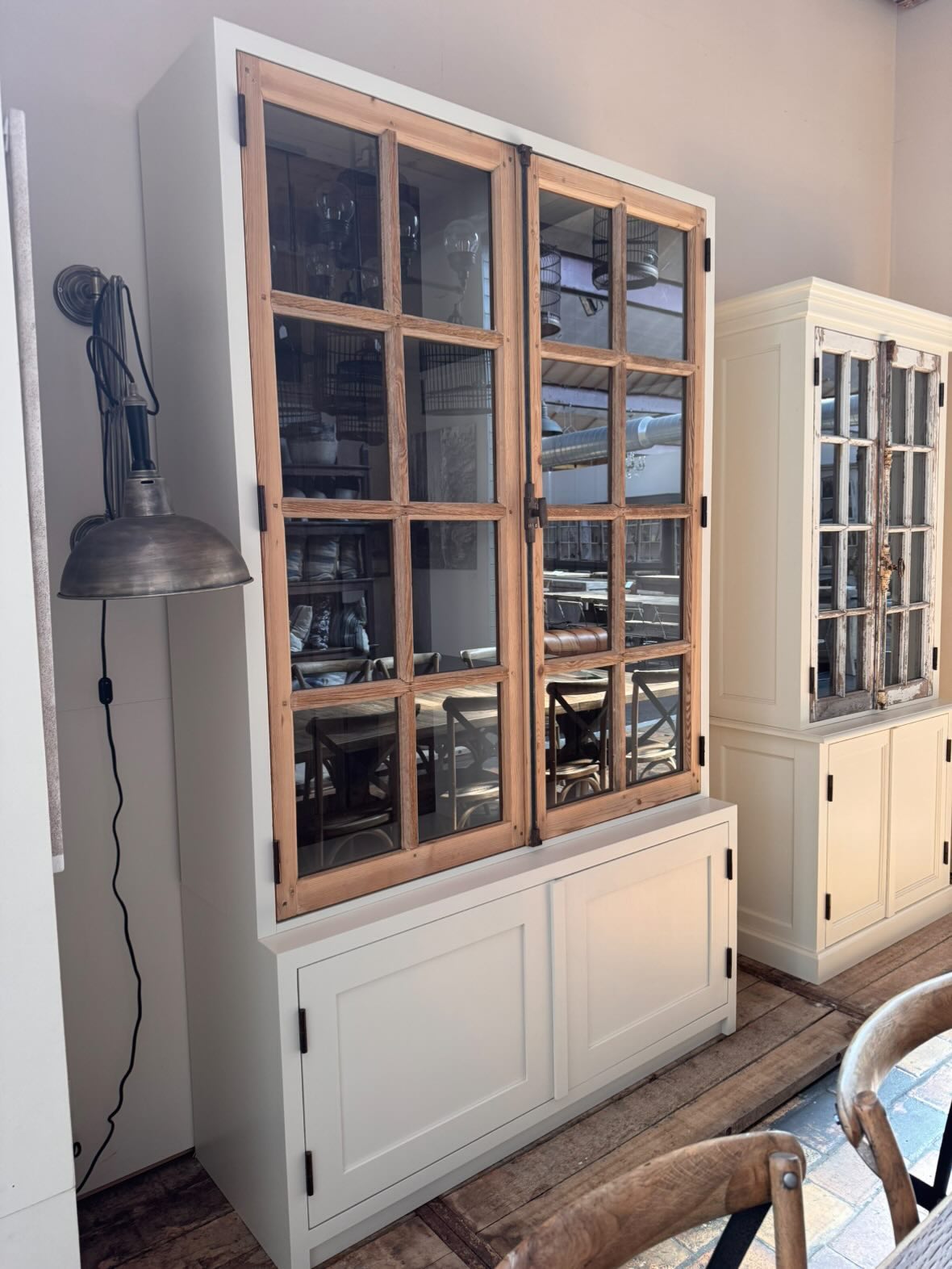 Display cabinet (50 x 143 x 236,5 cm)