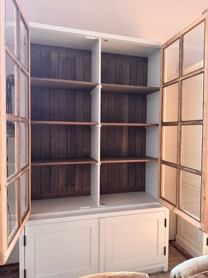 Display cabinet (50 x 143 x 236,5 cm)