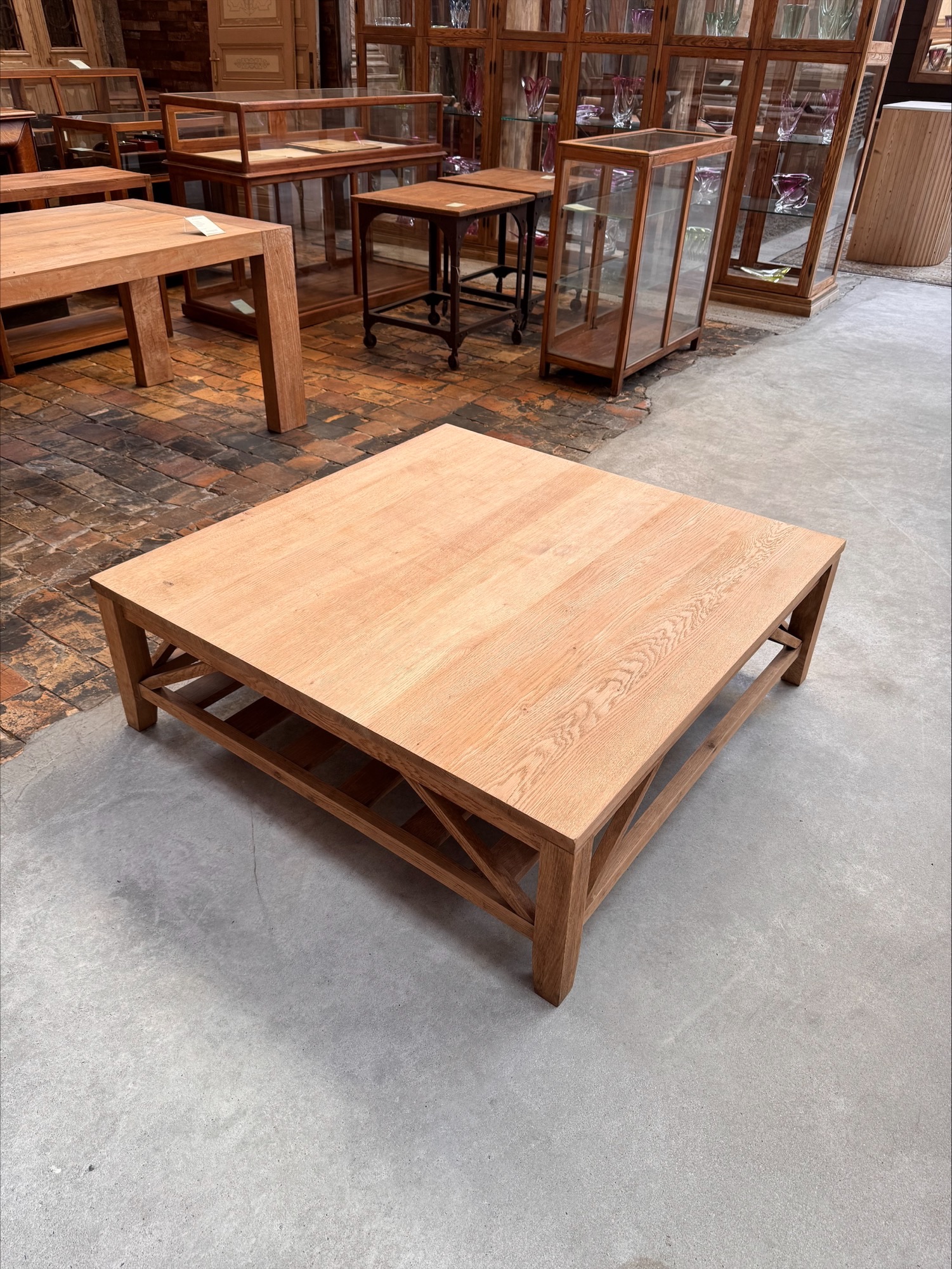 121 x 121 x 40 – Image 2